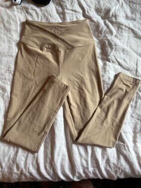 Year of Ours Beige Seamless High-Waist Leggings